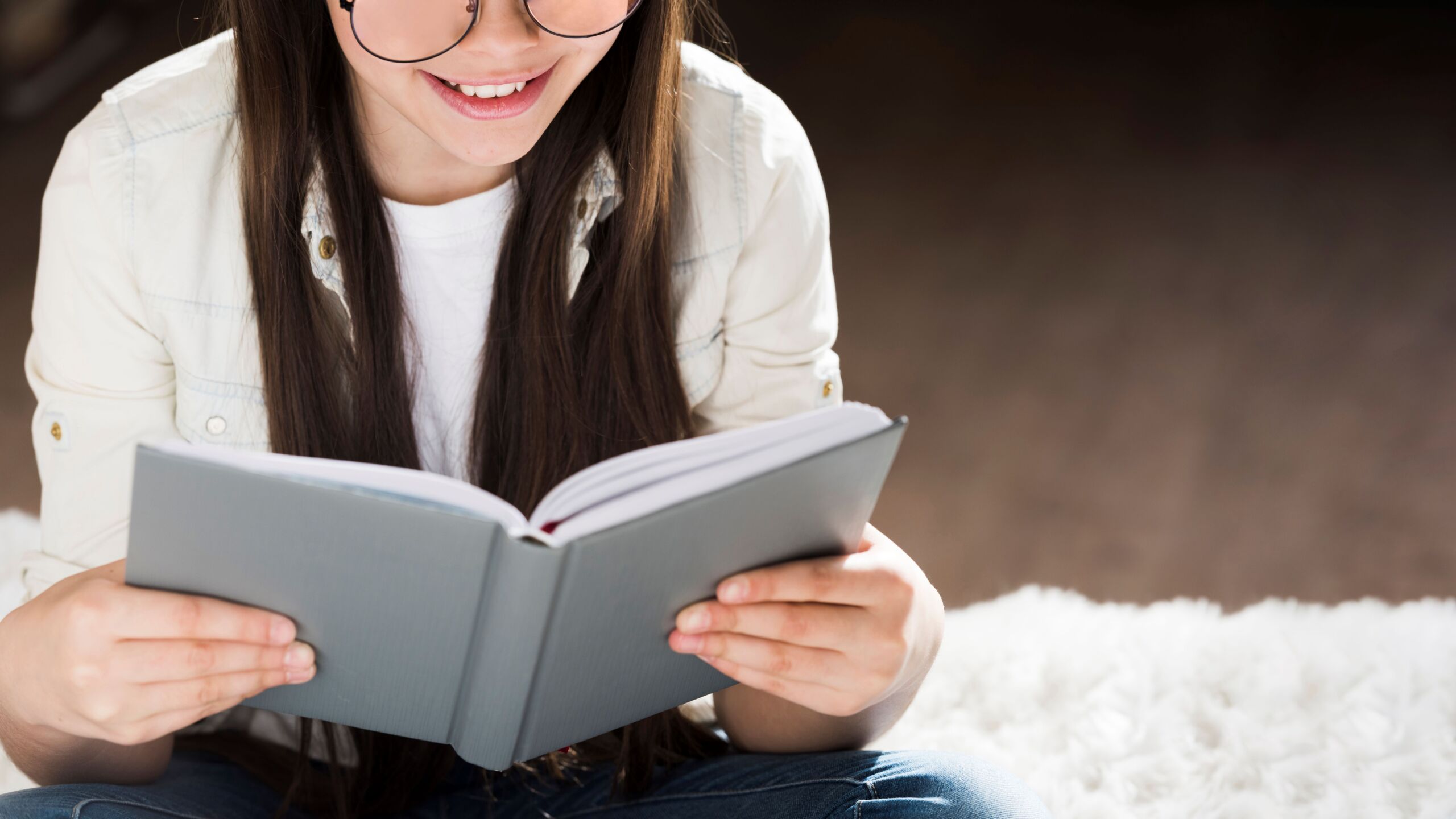 Screen vs. Paper: Today’s Reading Dilemma